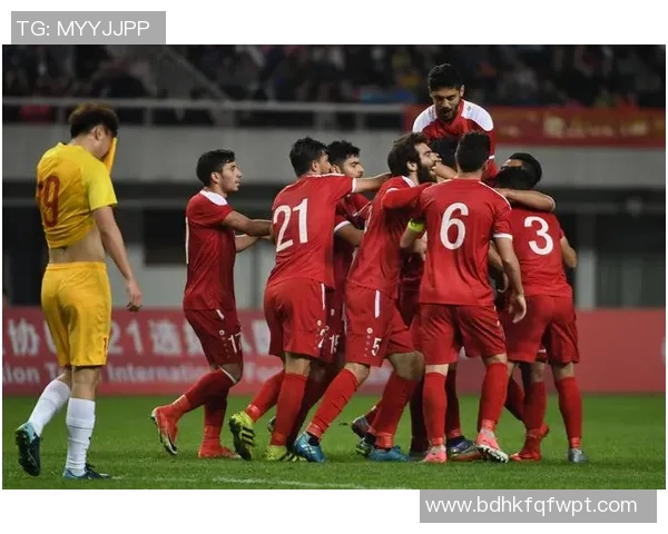 中国男足迎战叙利亚队力争世界杯预选赛首胜全力以赴展现团队精神